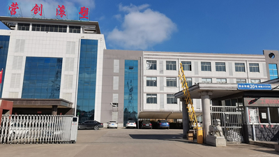 Changzhou Yingchuang Rotomolding Equipment Co,. Ltd dây chuyền sản xuất của nhà sản xuất