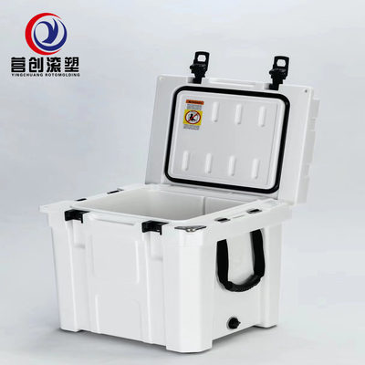 Chọn và kết hợp hộp làm mát Rotomolded với nắp và kết nối xuống điểm
