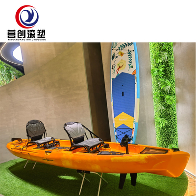 Canoe đúc xoắn và đáng tin cậy với thiết kế và dung lượng thân xe tùy chỉnh